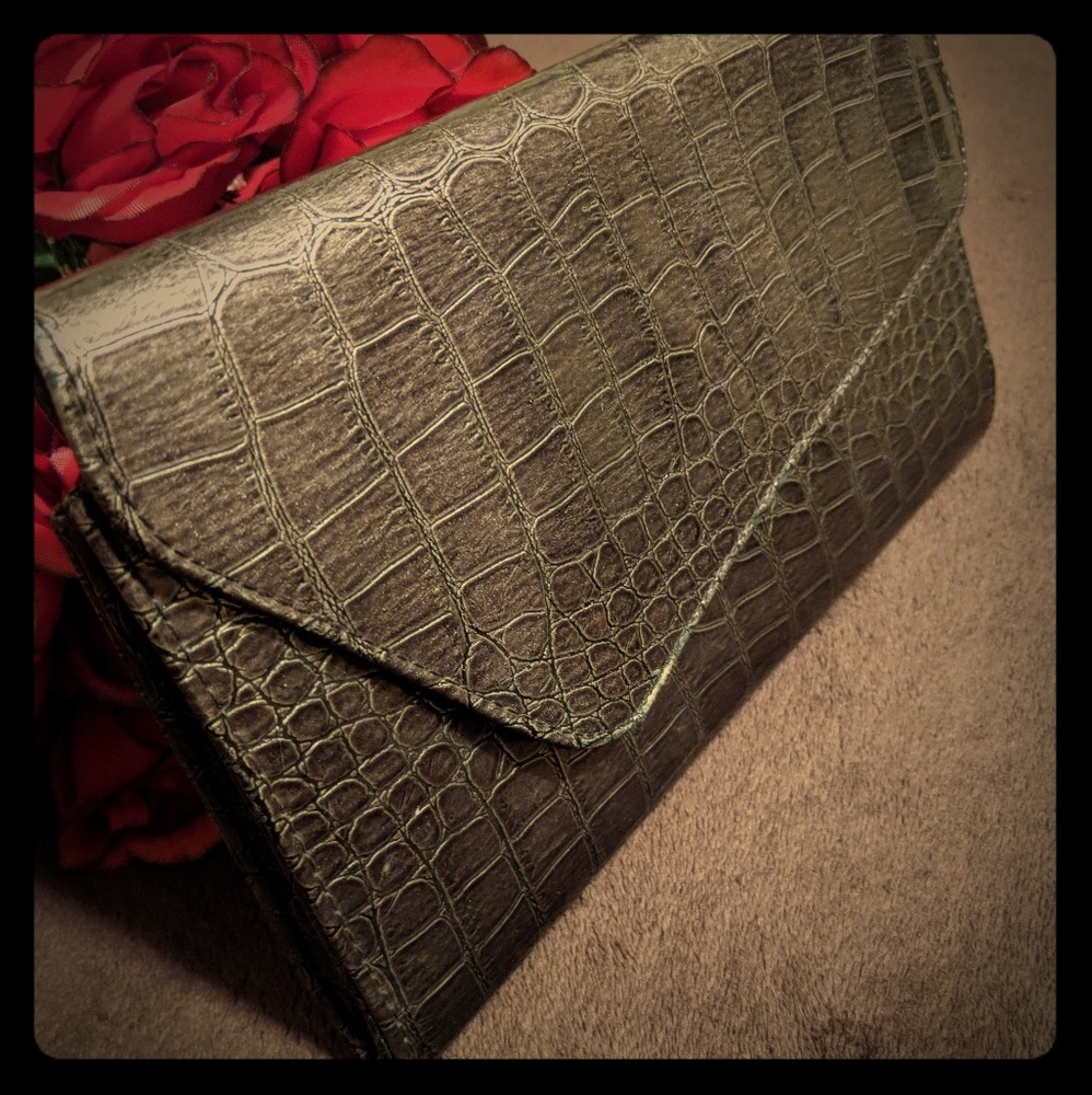 Clutch purse
